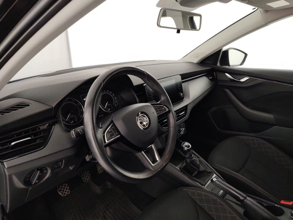 Skoda Scala usata a Massa-Carrara (7)