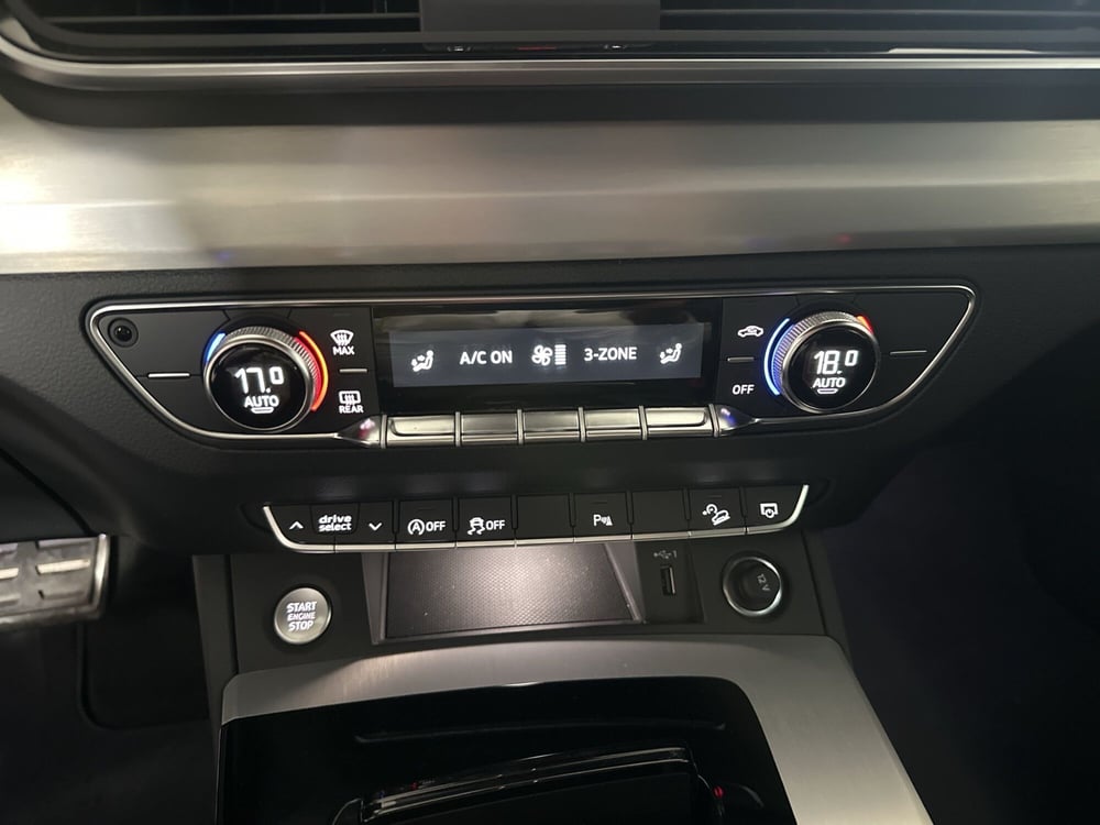 Audi Q5 Sportback usata a Caserta (16)