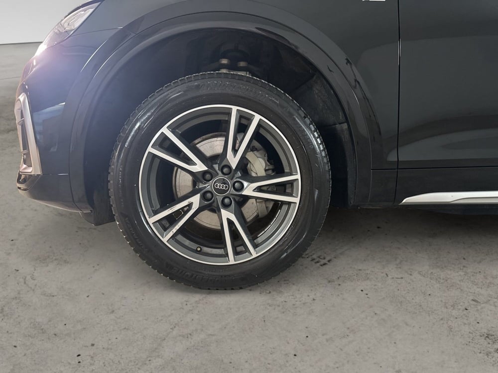Audi Q5 Sportback usata a Caserta (19)
