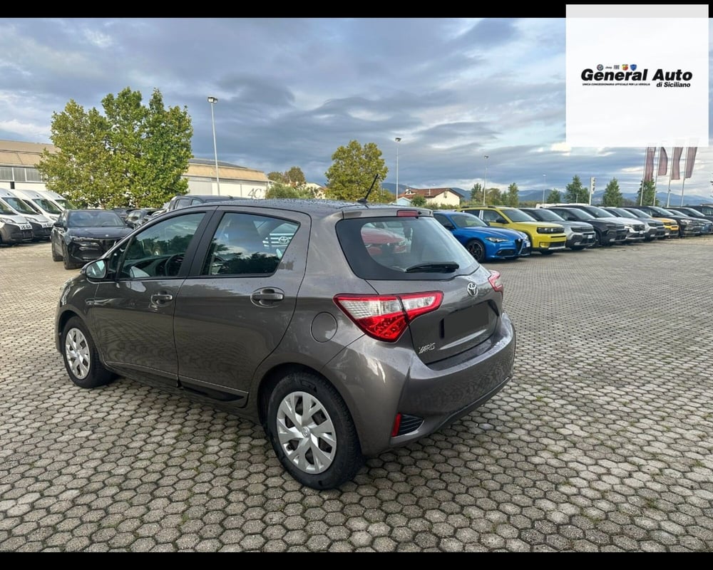 Toyota Yaris usata a Lucca (5)