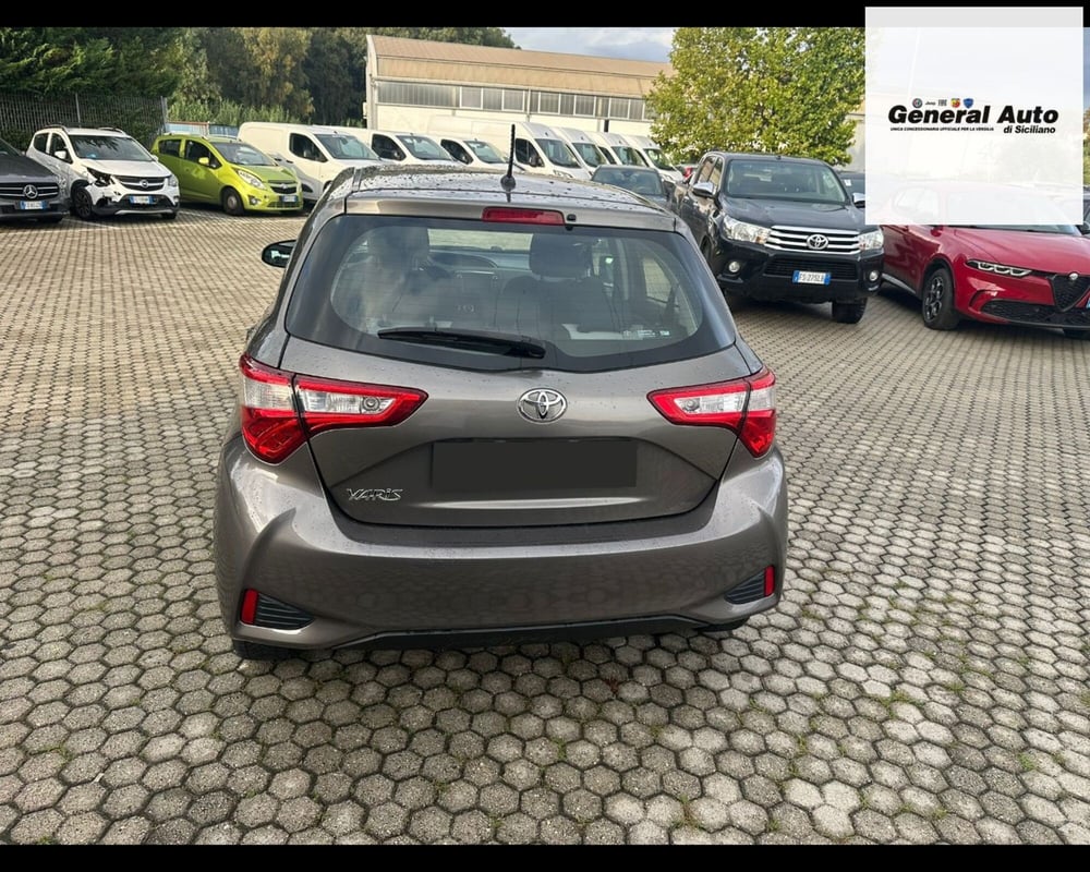 Toyota Yaris usata a Lucca (6)