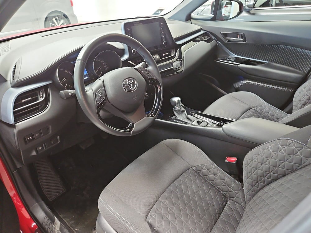 Toyota Toyota C-HR usata a Vicenza (6)