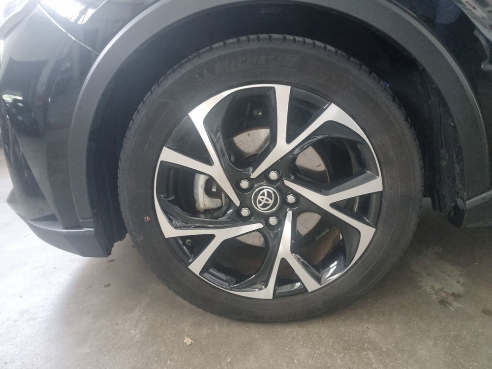 Toyota Toyota C-HR usata a Vicenza (10)