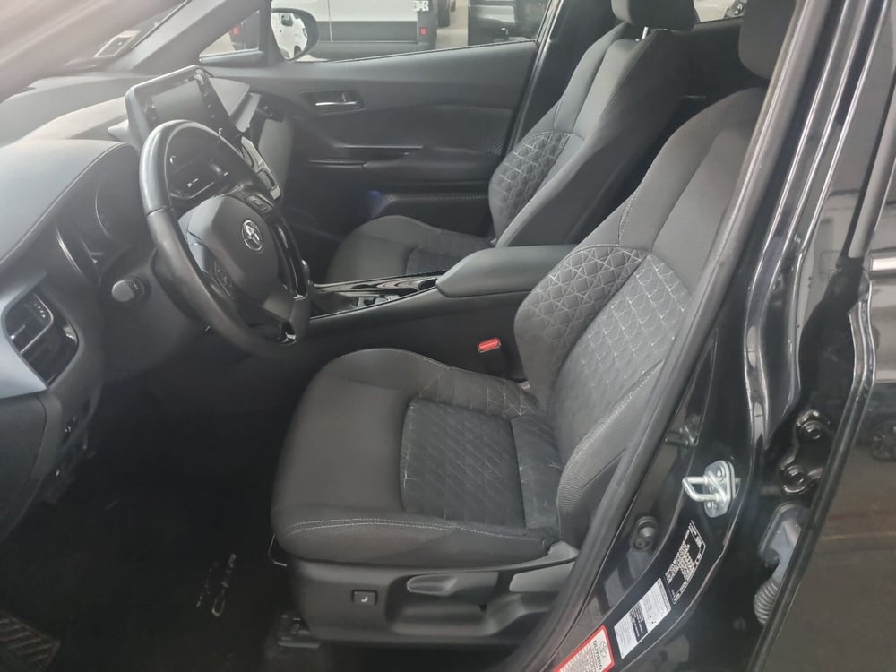 Toyota Toyota C-HR usata a Vicenza (12)