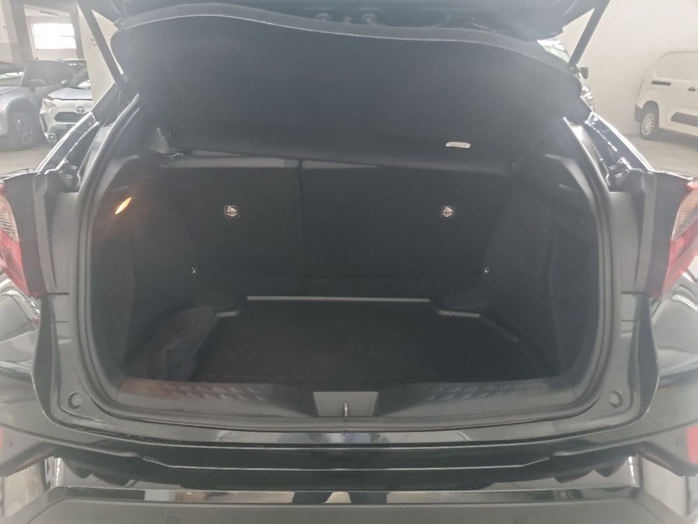 Toyota Toyota C-HR usata a Vicenza (9)