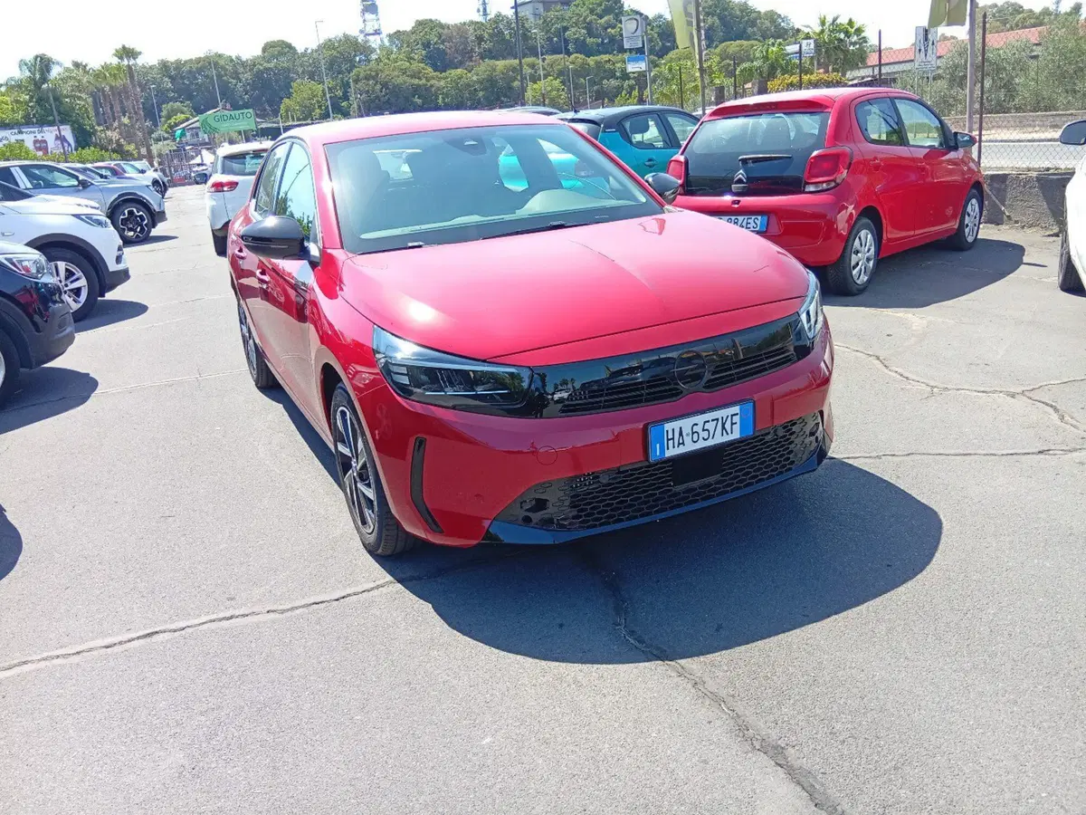 Opel Corsa nuova a Catania