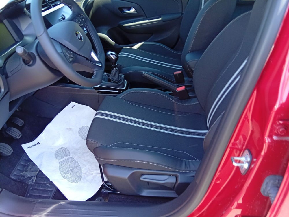 Opel Corsa nuova a Catania (11)