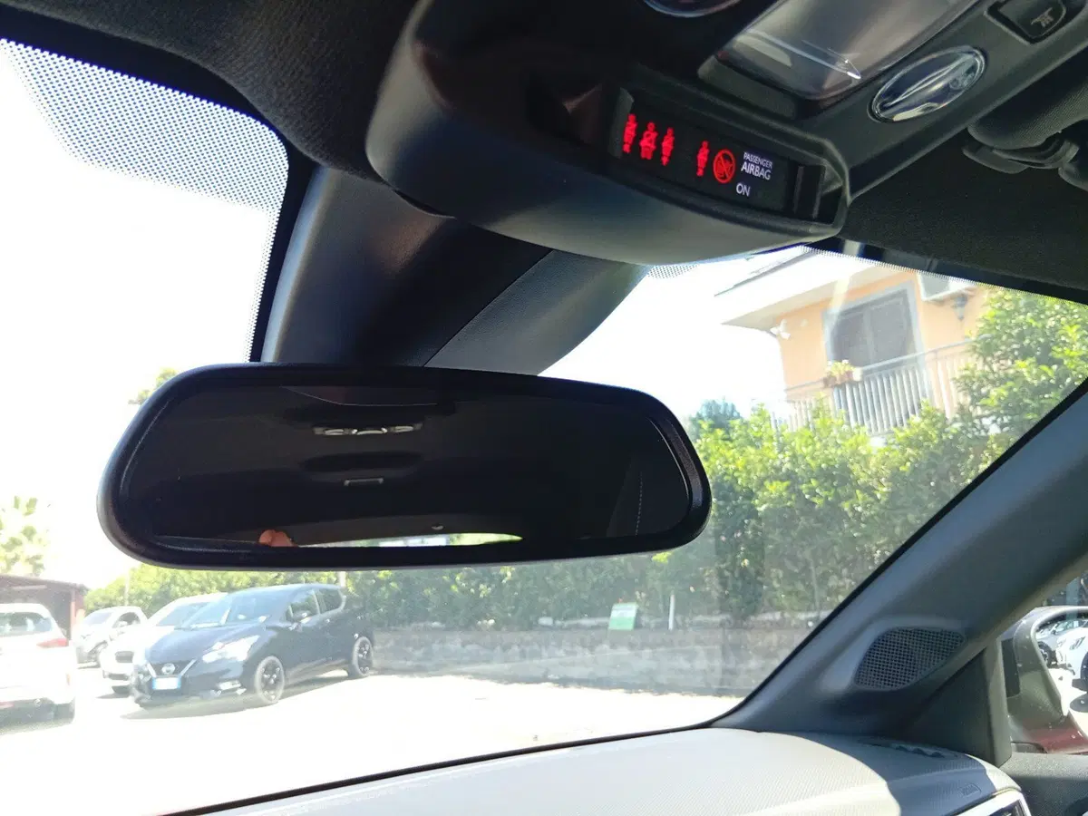 Opel Corsa nuova a Catania (19)
