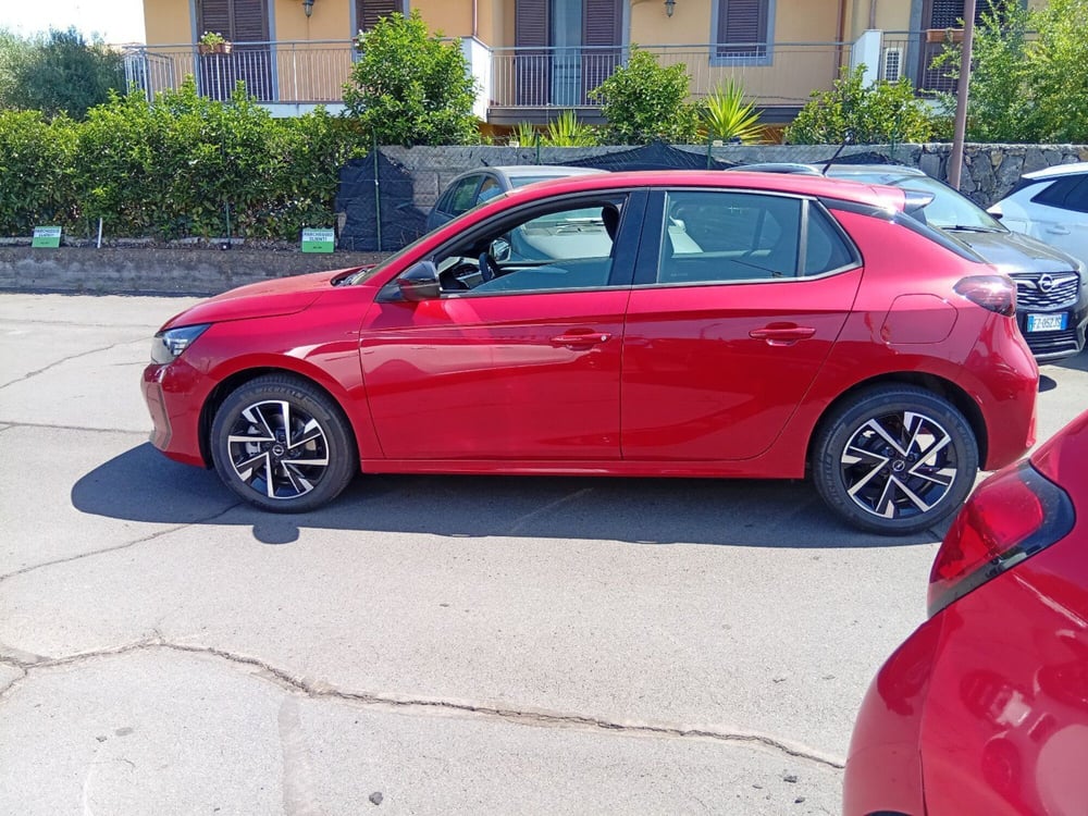 Opel Corsa nuova a Catania (2)