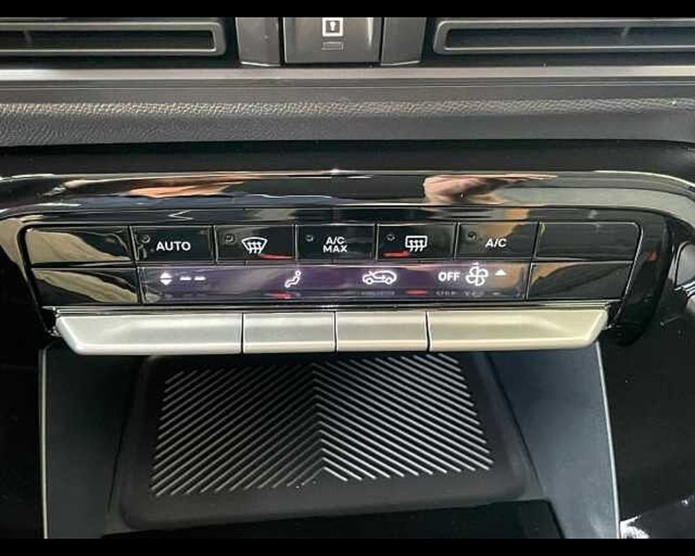 Citroen C3 Aircross nuova a Milano (12)