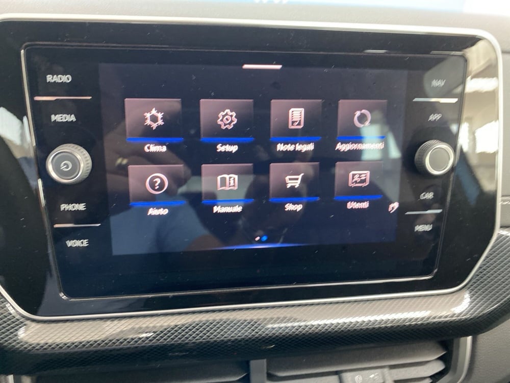 Volkswagen T-Cross nuova a Lodi (15)