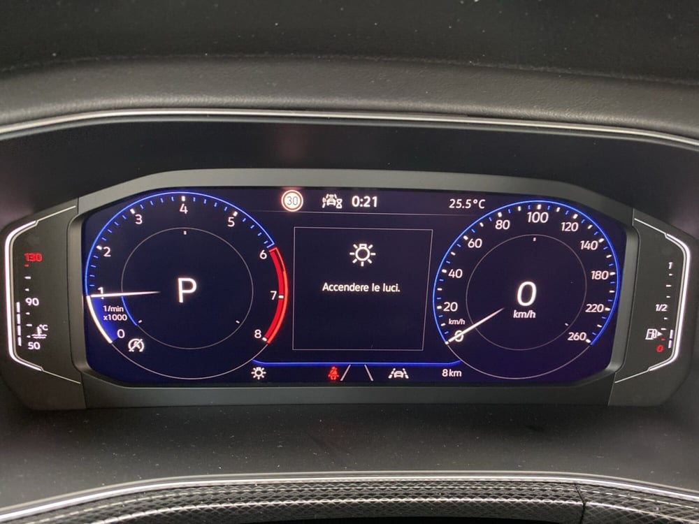 Volkswagen T-Cross nuova a Lodi (18)