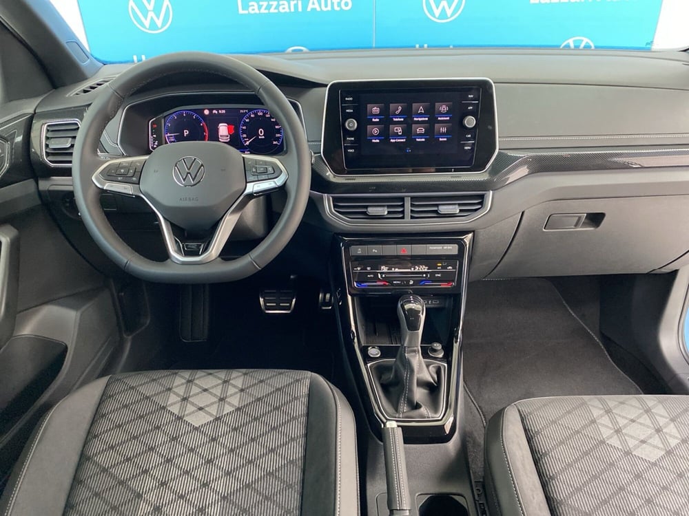 Volkswagen T-Cross nuova a Lodi (8)