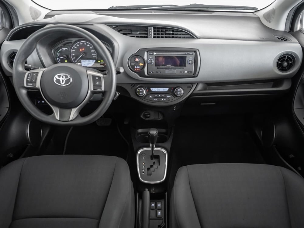 Toyota Yaris usata a Foggia (9)
