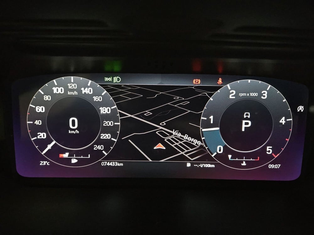 Land Rover Discovery Sport usata a Bergamo (10)