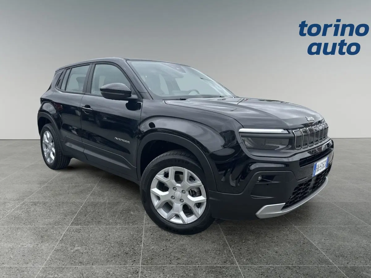 Jeep Avenger nuova a Torino