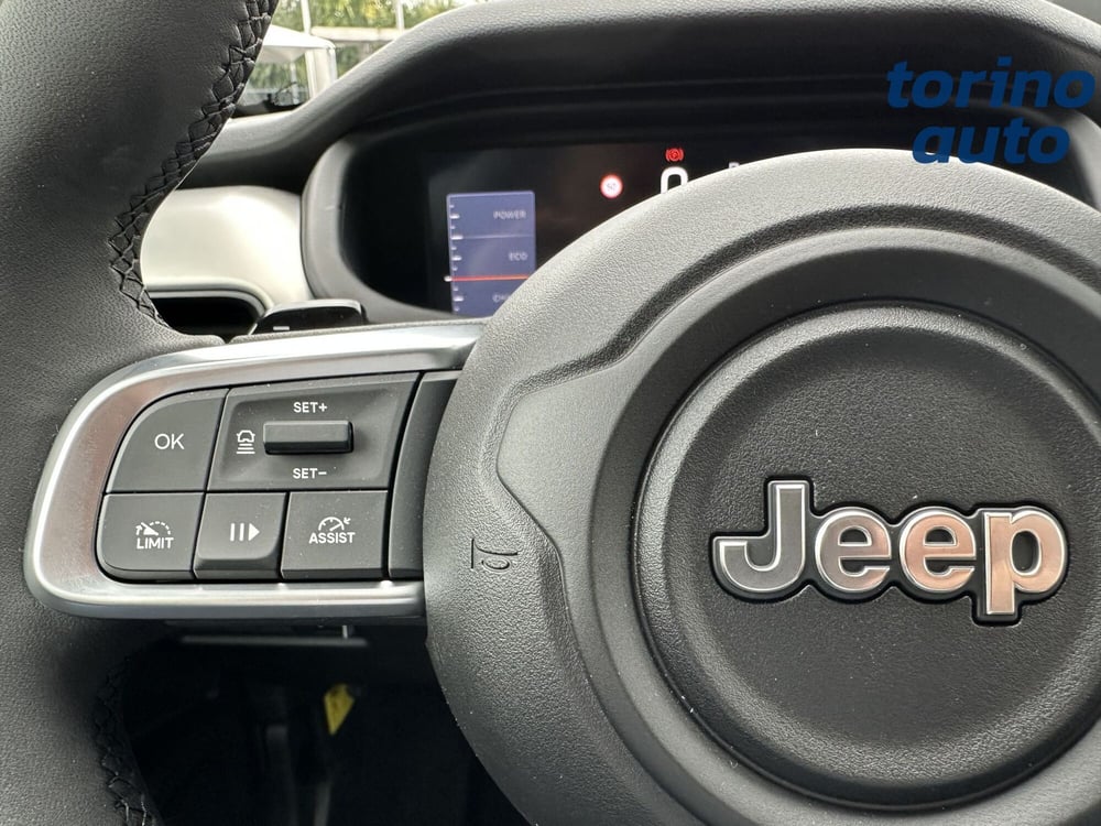 Jeep Avenger nuova a Torino (18)