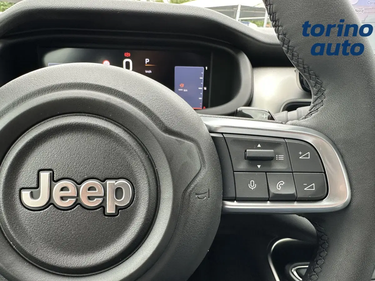 Jeep Avenger nuova a Torino (19)