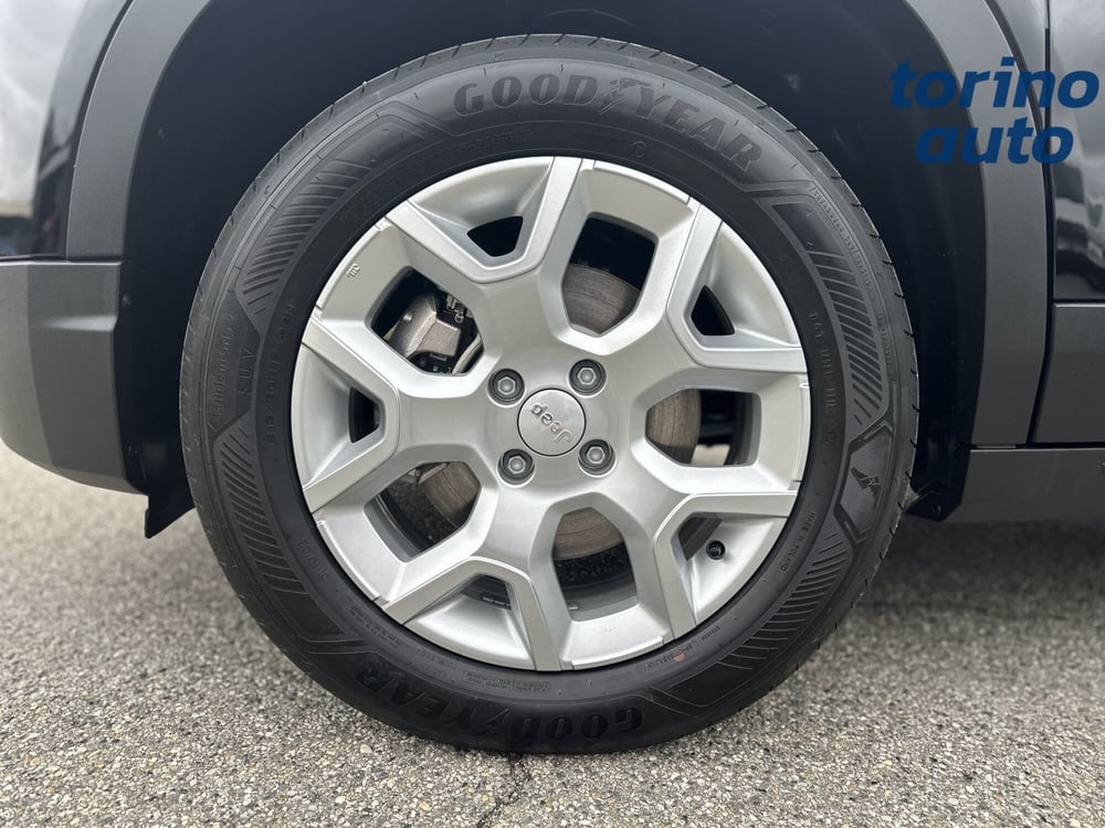 Jeep Avenger nuova a Torino (9)