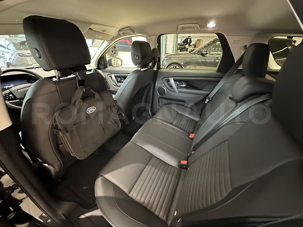 Land Rover Discovery Sport nuova a Forlì-Cesena (15)