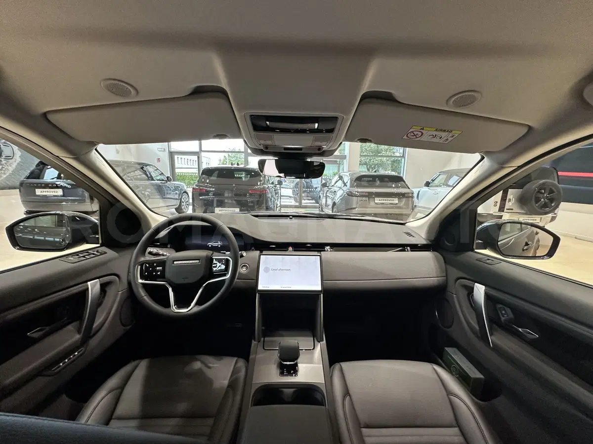 Land Rover Discovery Sport nuova a Forlì-Cesena (16)