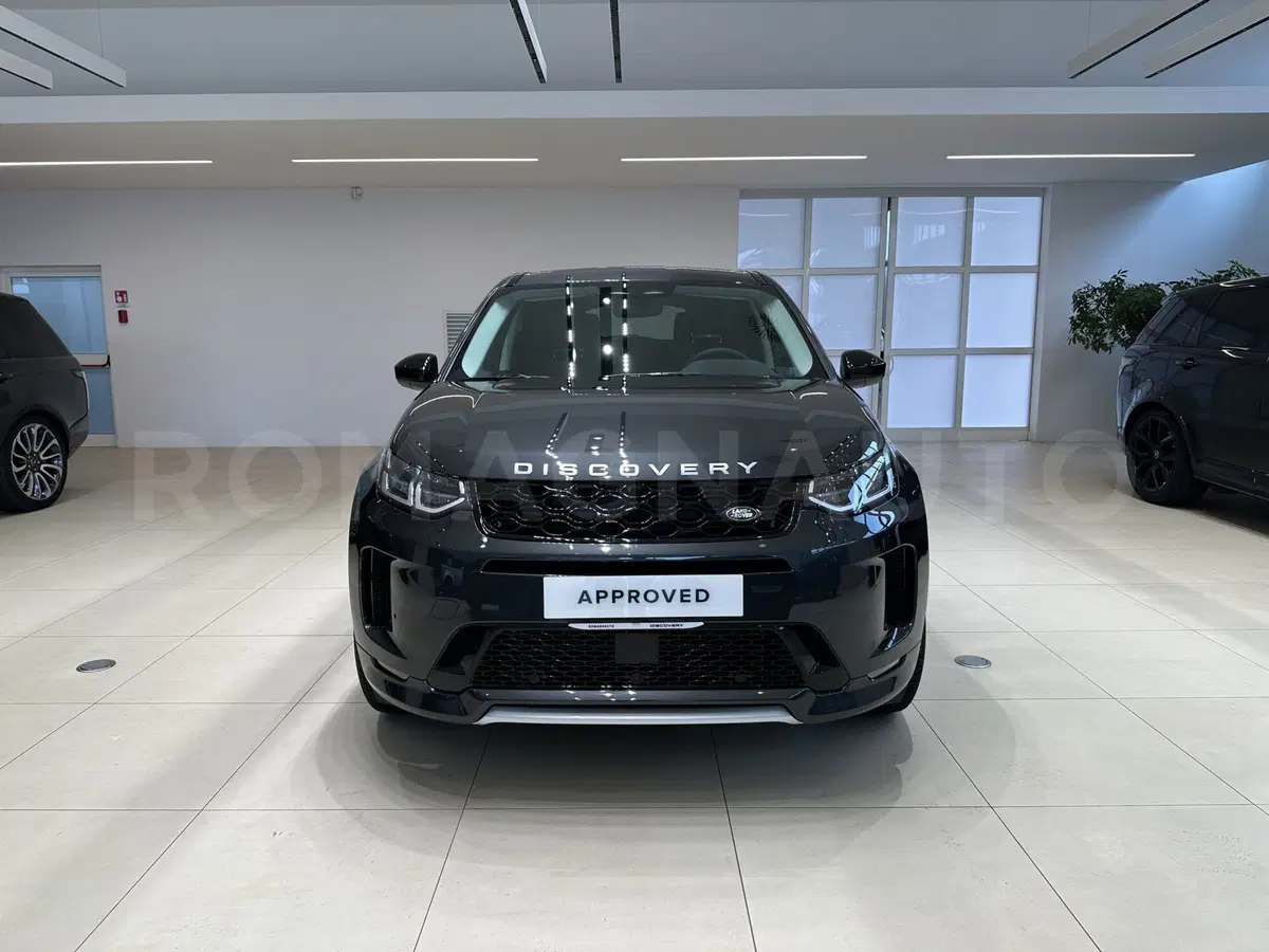 Land Rover Discovery Sport nuova a Forlì-Cesena (2)