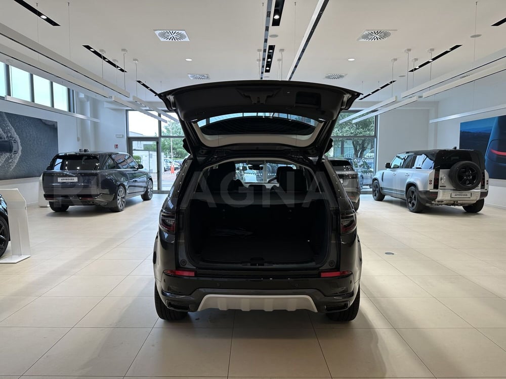 Land Rover Discovery Sport nuova a Forlì-Cesena (7)