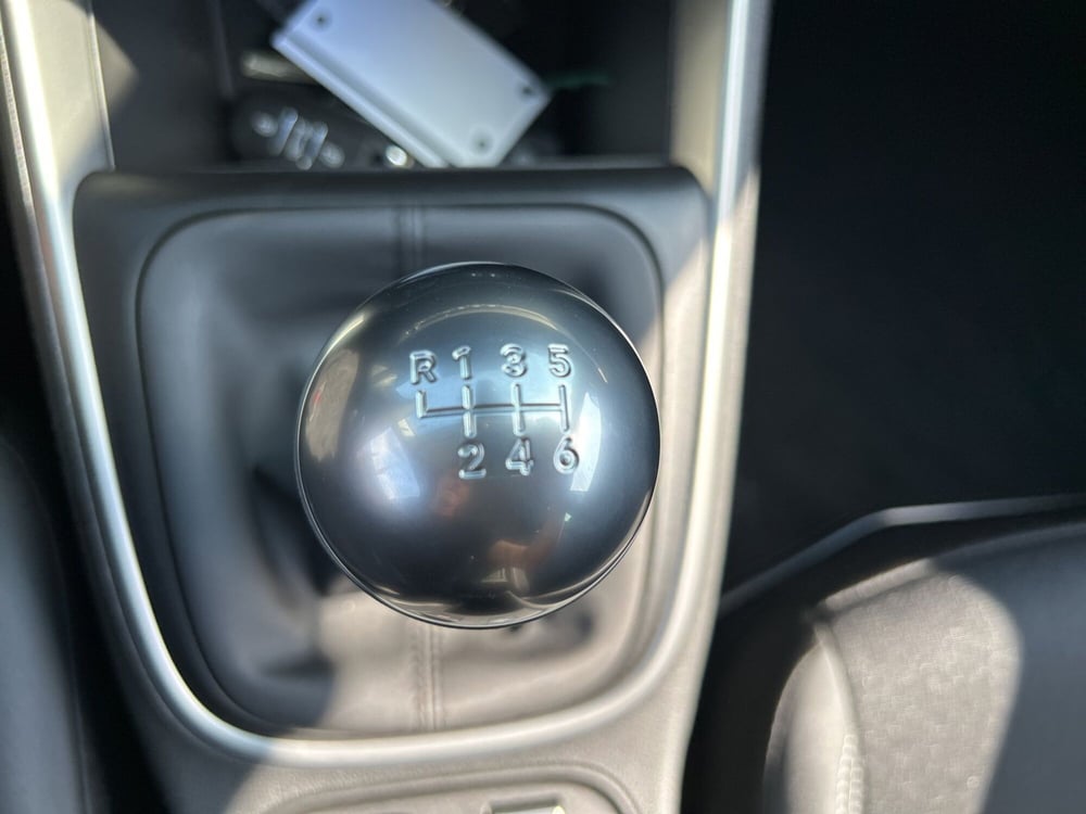 Jeep Avenger nuova a Latina (19)
