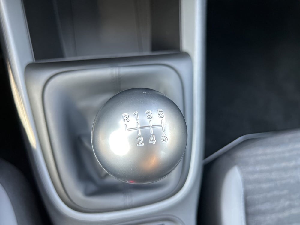Jeep Avenger nuova a Latina (20)