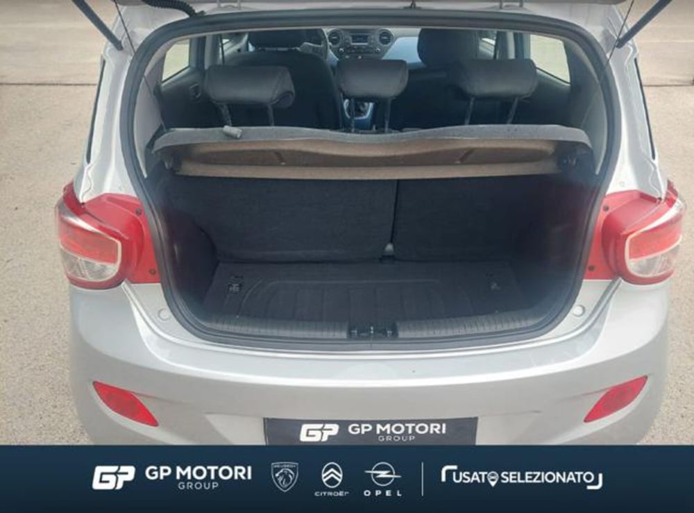 Hyundai i10 usata a Caserta (6)