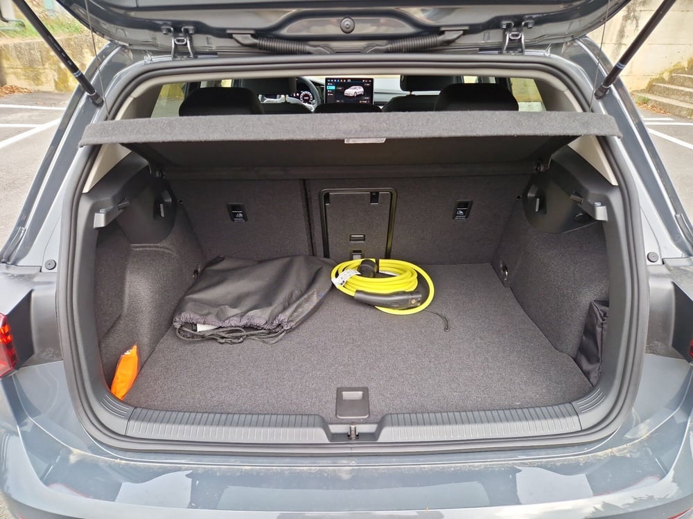 Volkswagen Golf nuova a Siena (10)