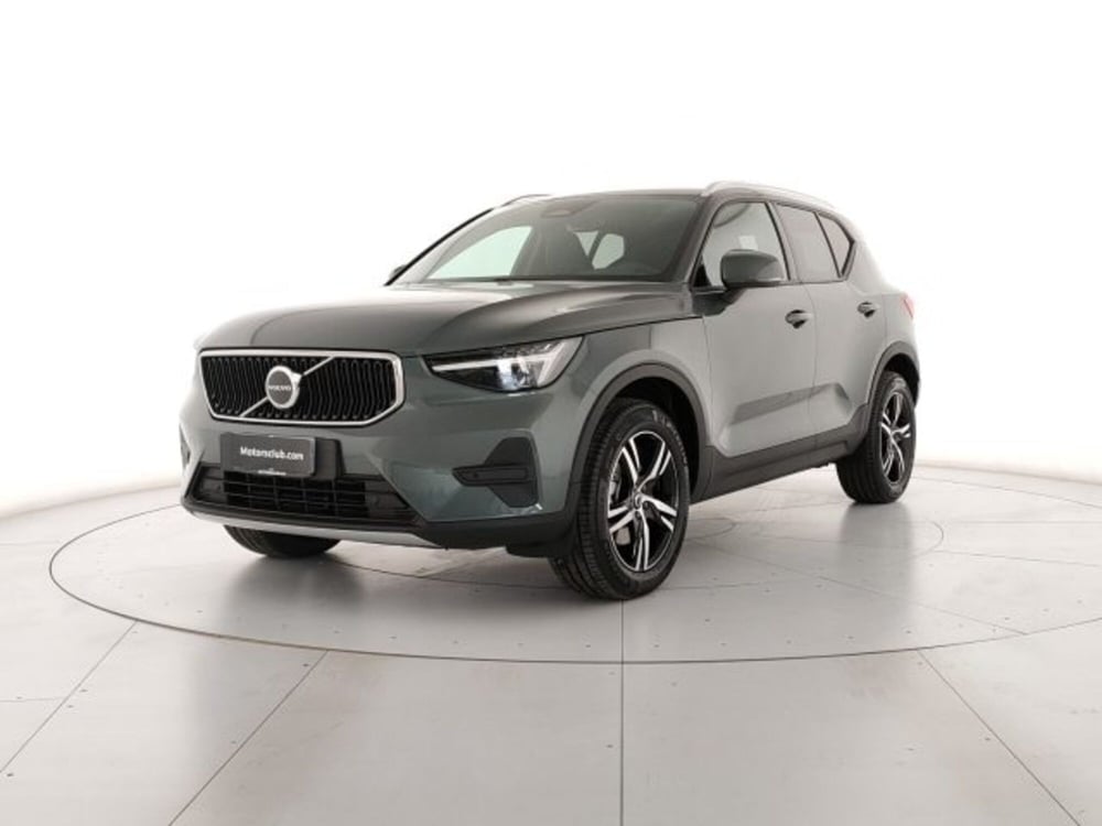 Volvo XC40 nuova a Modena (2)