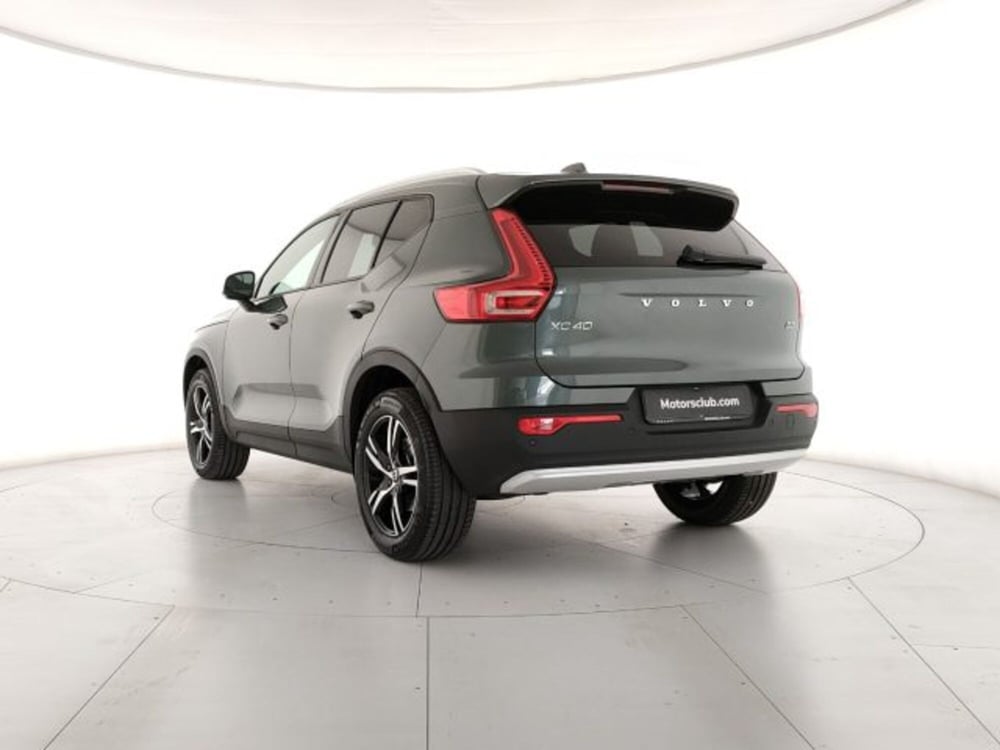 Volvo XC40 nuova a Modena (3)