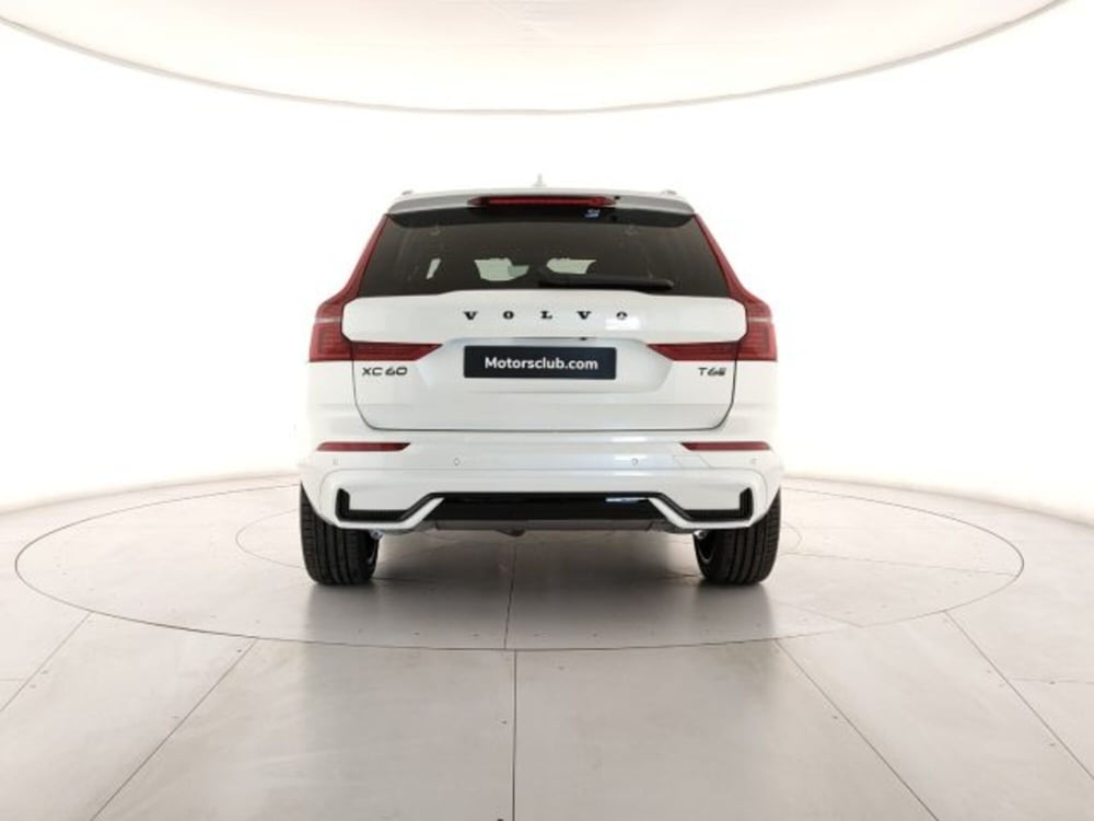 Volvo XC60 nuova a Modena (4)