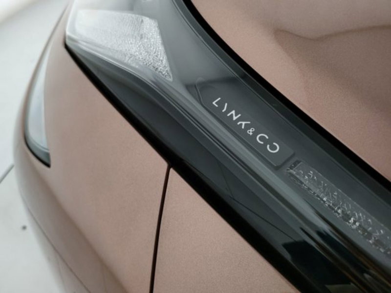 Lynk & Co 08 nuova a Modena (18)