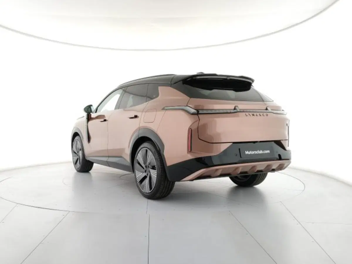 Lynk & Co 08 nuova a Modena (2)
