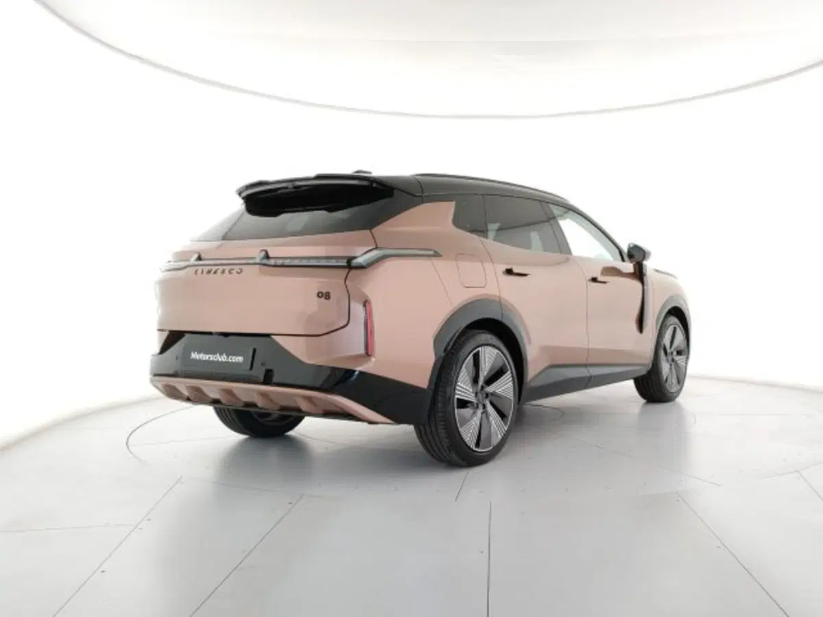 Lynk & Co 08 nuova a Modena (3)