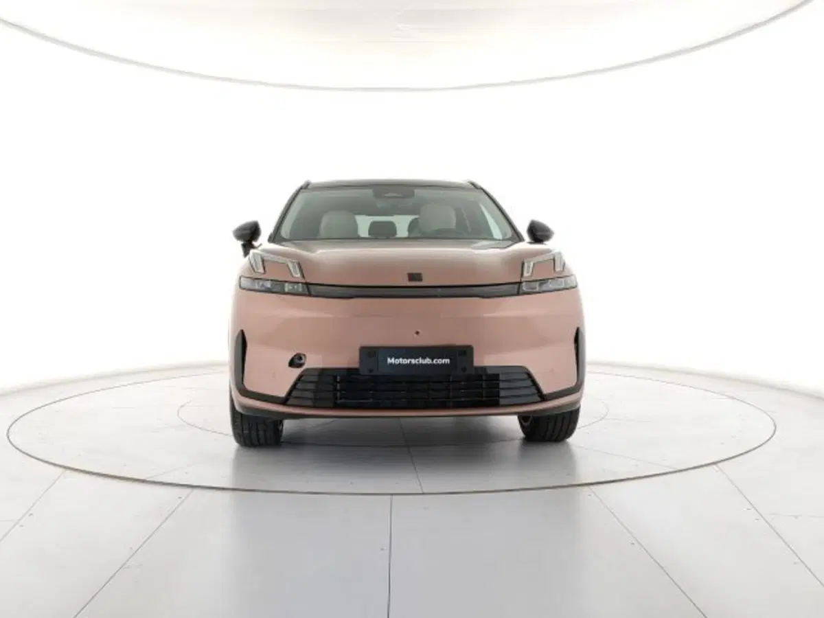 Lynk & Co 08 nuova a Modena (5)