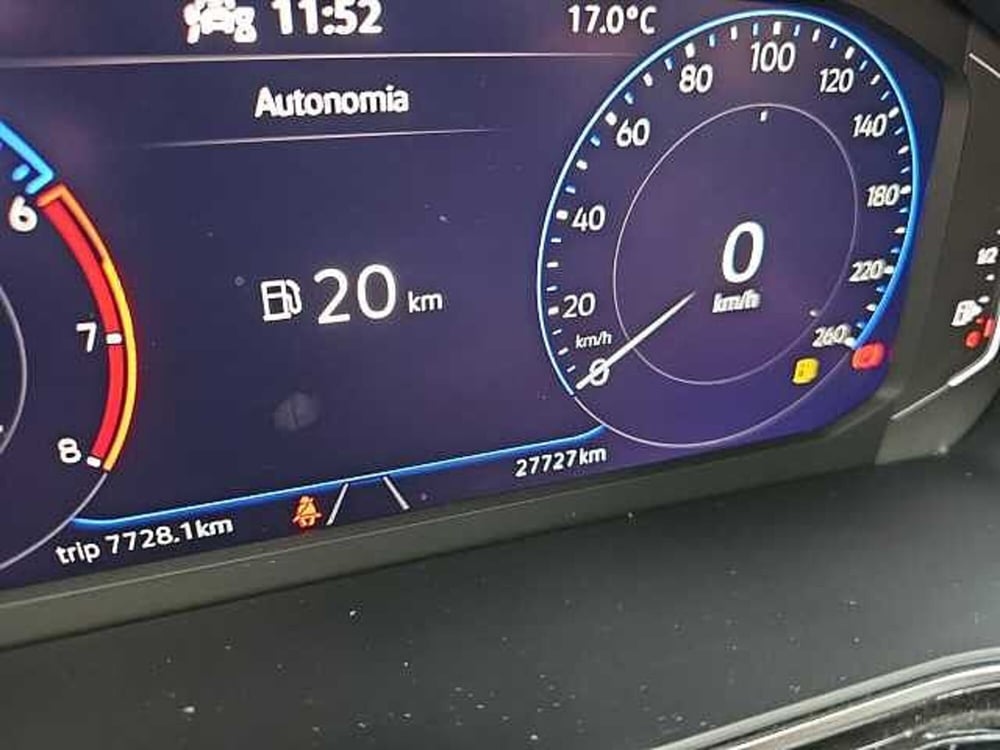 Volkswagen T-Cross usata a Lecco (16)