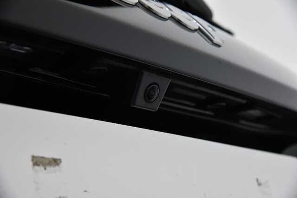 Jeep Avenger usata a Como (14)