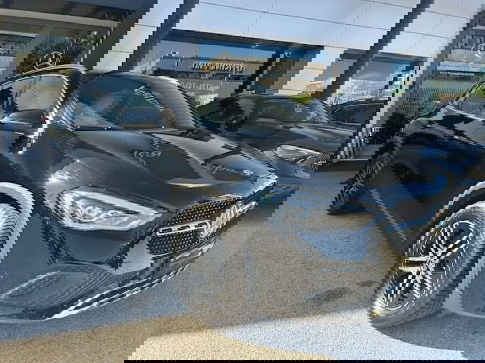 Mercedes-Benz GLA SUV usata a Potenza