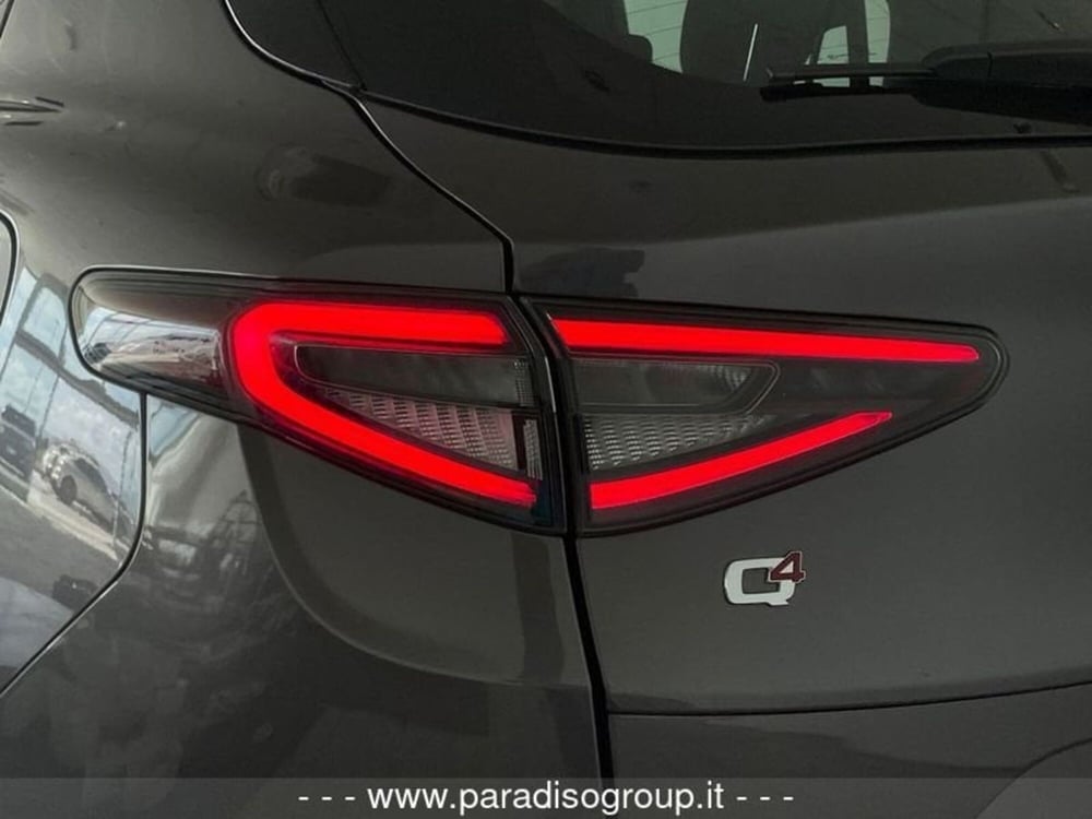 Alfa Romeo Stelvio nuova a Catanzaro (8)