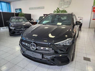 Mercedes-Benz GLB 180 Automatic Premium del 2024 usata a Abbiategrasso
