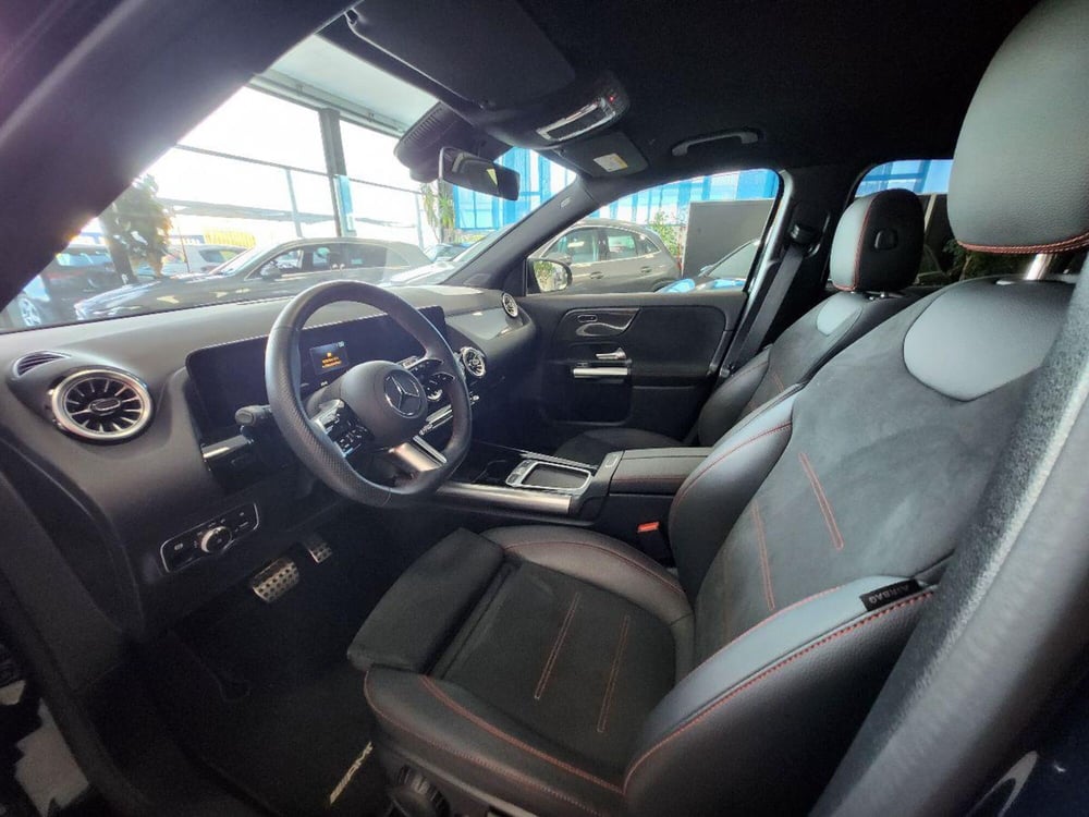 Mercedes-Benz GLB usata a Milano (12)