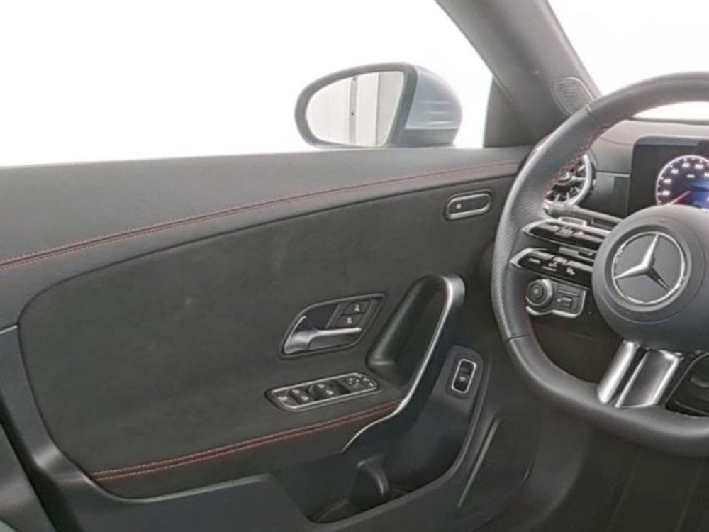 Mercedes-Benz CLA usata a Milano (9)