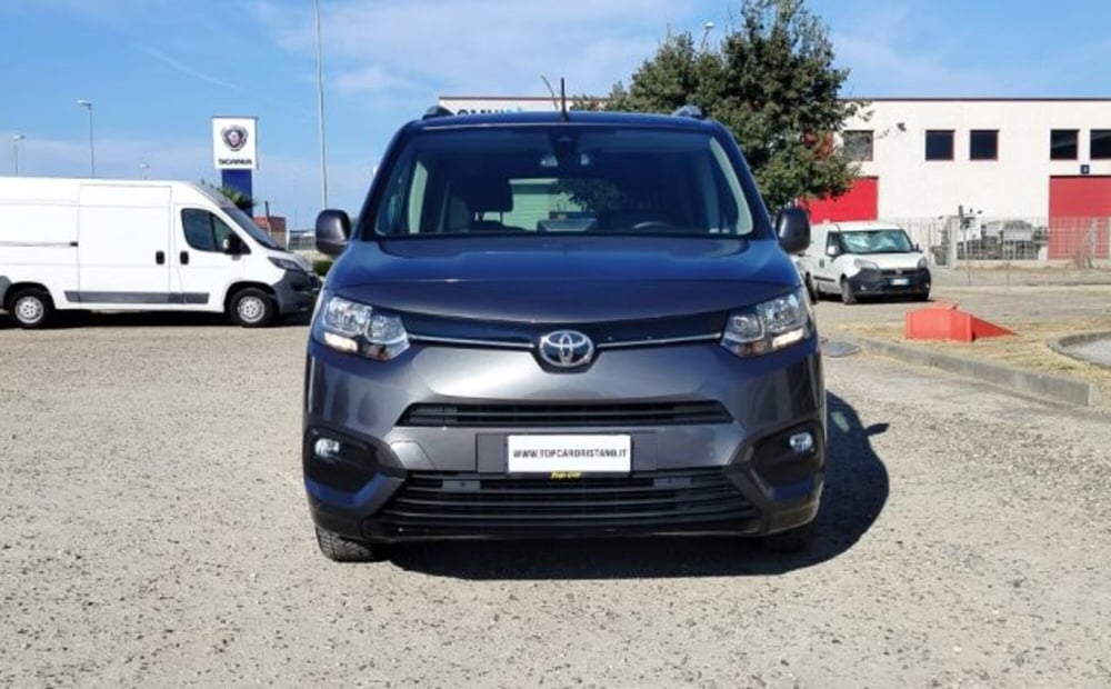 Toyota Proace City Verso usata a Oristano (8)