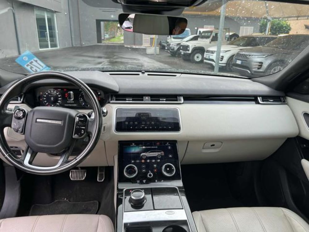 Land Rover Range Rover Velar usata a Lucca (11)