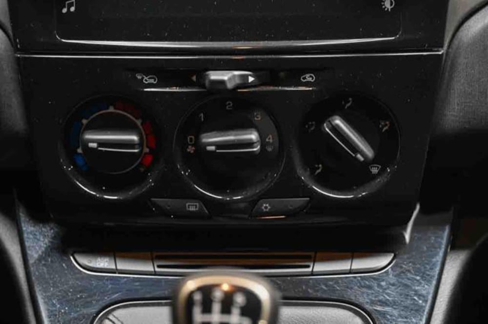 Lancia Ypsilon usata a Torino (15)