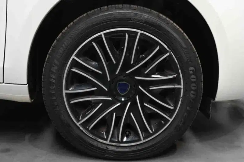 Lancia Ypsilon usata a Torino (6)