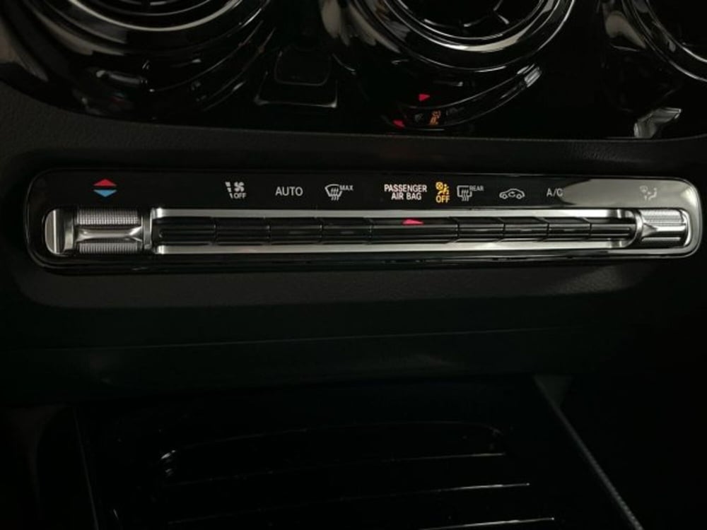 Mercedes-Benz GLA SUV usata a Verona (14)